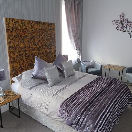 Waters Edge Hotell Blackpool Exteriör bild