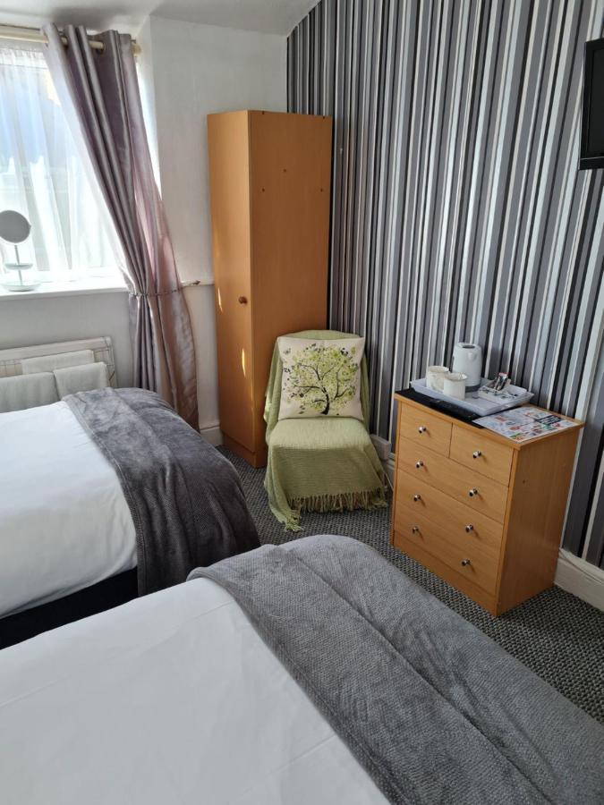 Waters Edge Hotell Blackpool Exteriör bild