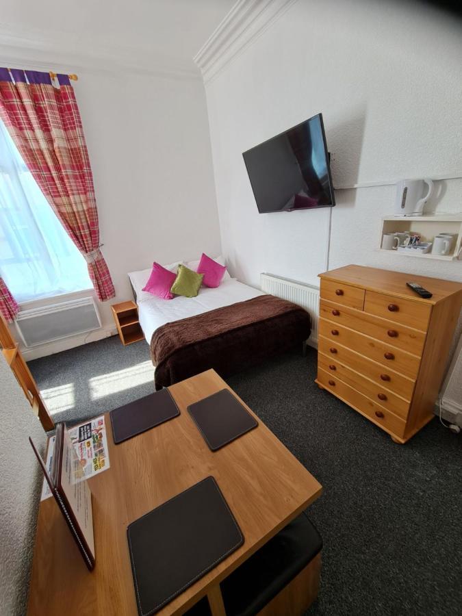Waters Edge Hotell Blackpool Exteriör bild